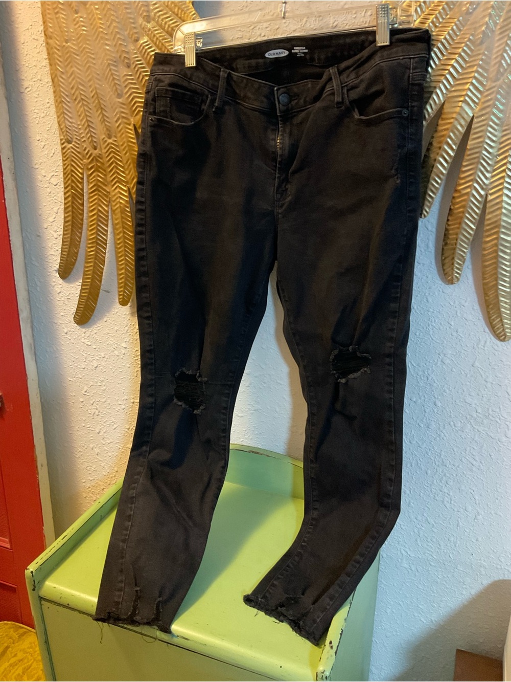 Size 14 Old Navy Rockstar Super Skinny Ankle Mid Rise Black Jeans Ripped Raw Hem